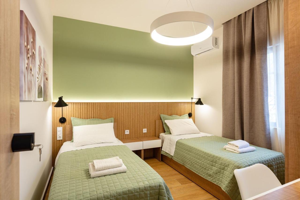 Lilys Apartments Rethymno Esterno foto