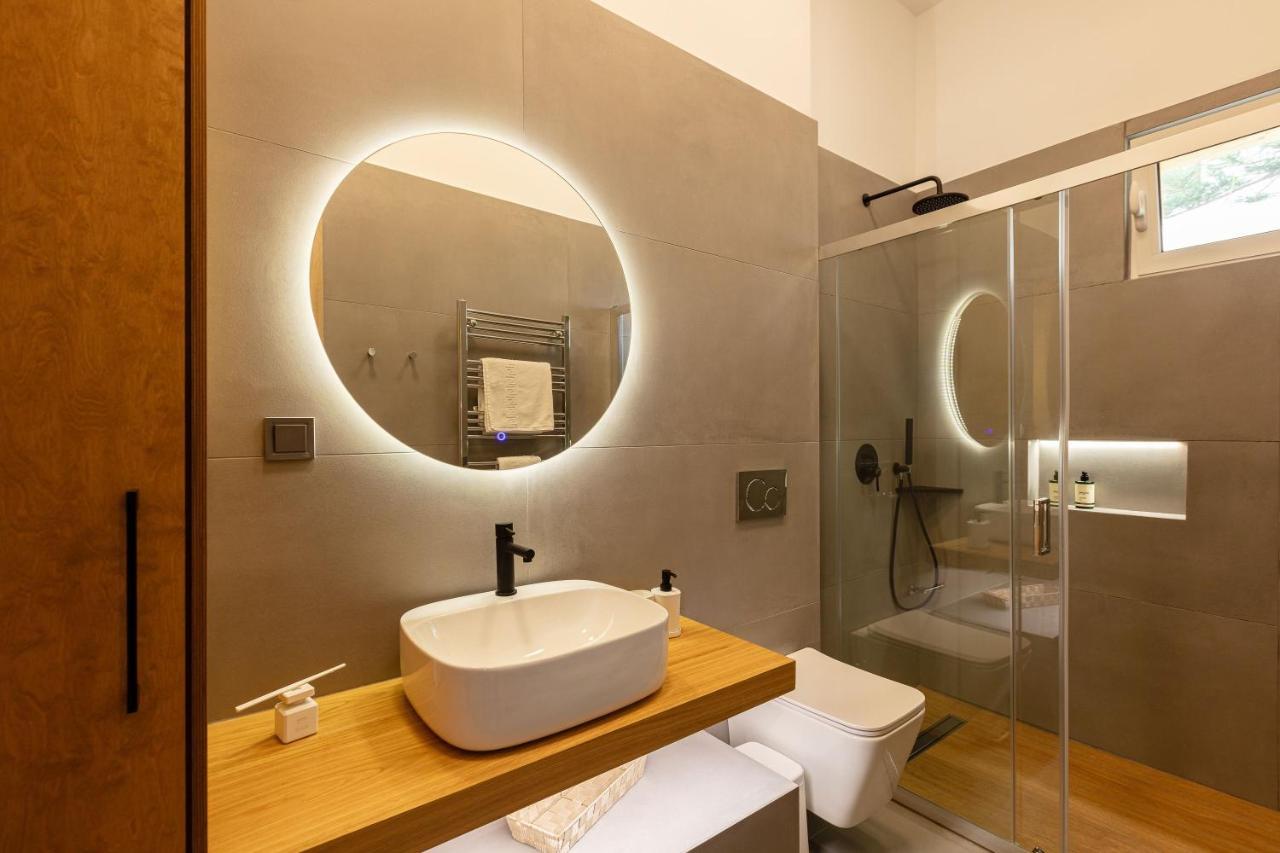 Lilys Apartments Rethymno Esterno foto